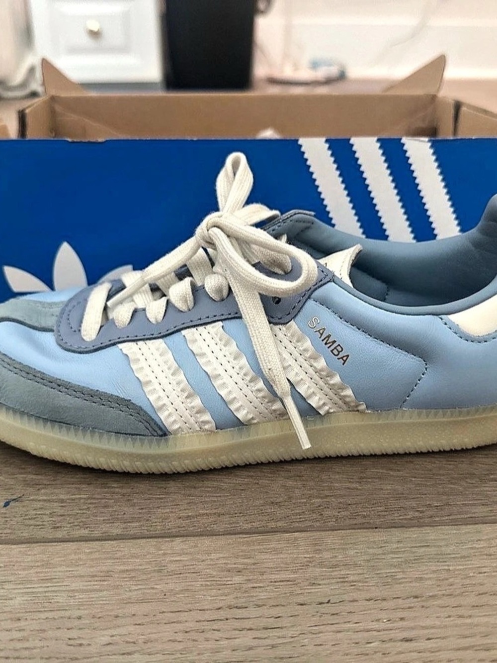 adidas Samba Sneakers Blue & White US 6.5 Like New
